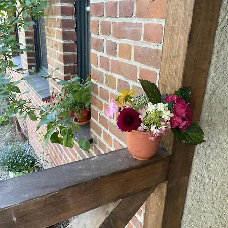 ゲストハウス Gaestehaus Kleiner Wacholder