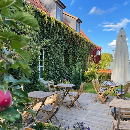 ゲストハウス Gaestehaus Kleiner Wacholder 3*