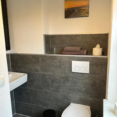 ゲストハウス Gaestehaus Kleiner Wacholder