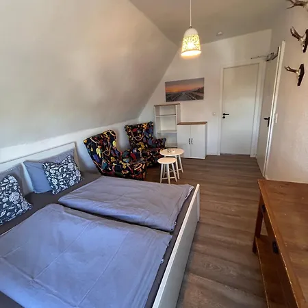 Gaestehaus Kleiner Wacholder ゲストハウス 3*